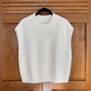 Abercrombie & Fitch Cream Knit Sweater Vest